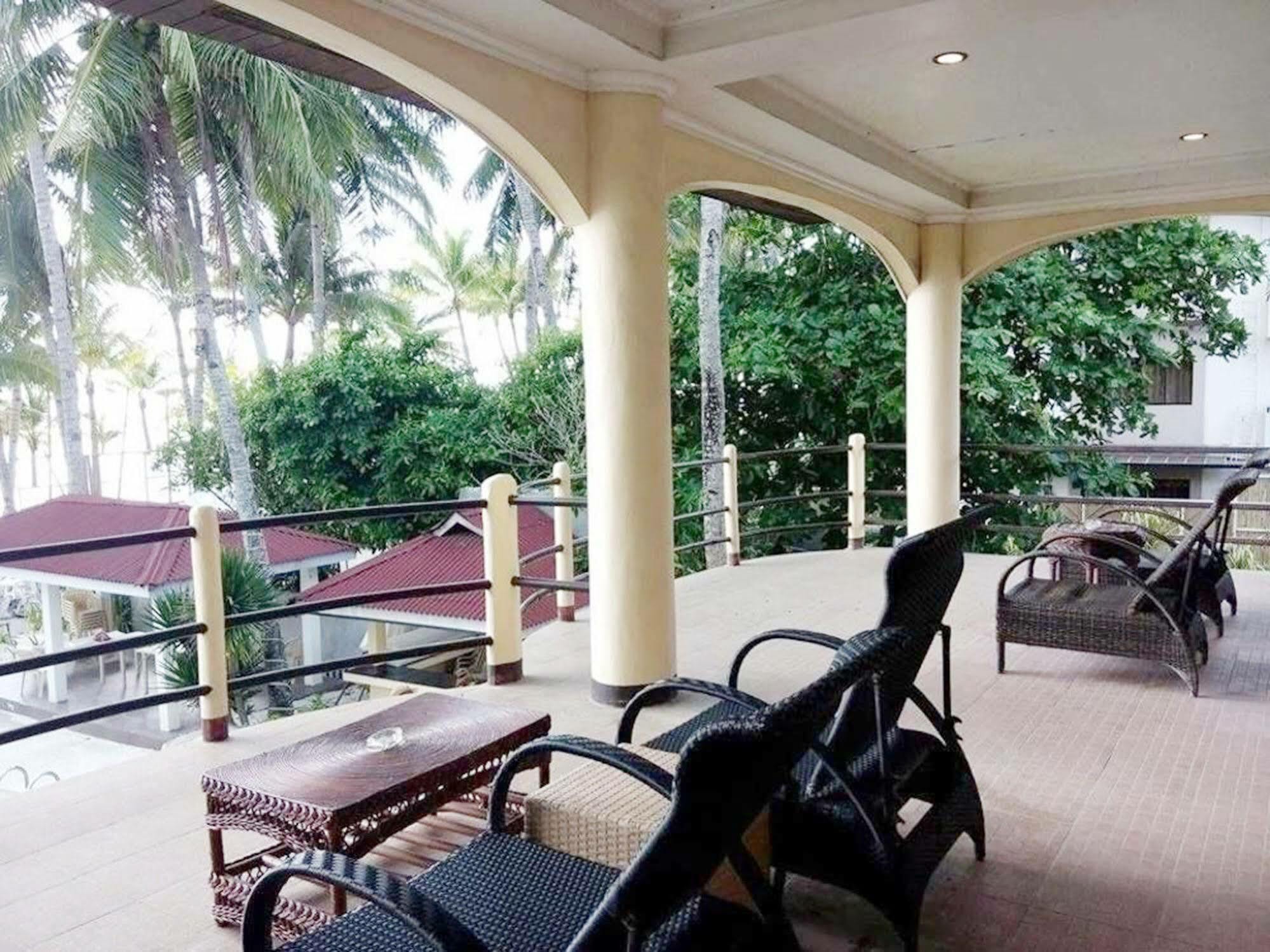 Lukay Las Brisas Balabag  外观 照片