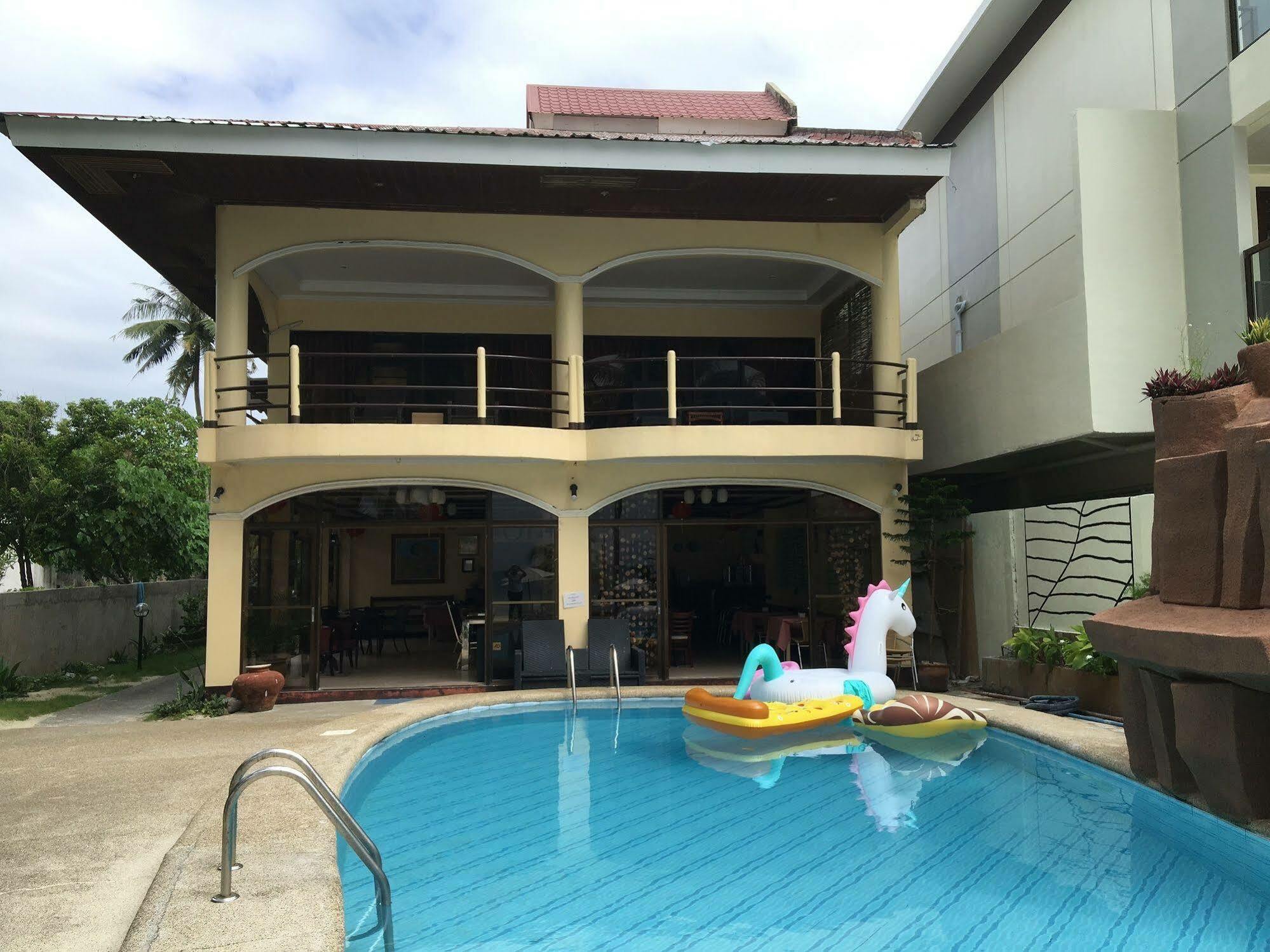 Lukay Las Brisas Balabag  外观 照片