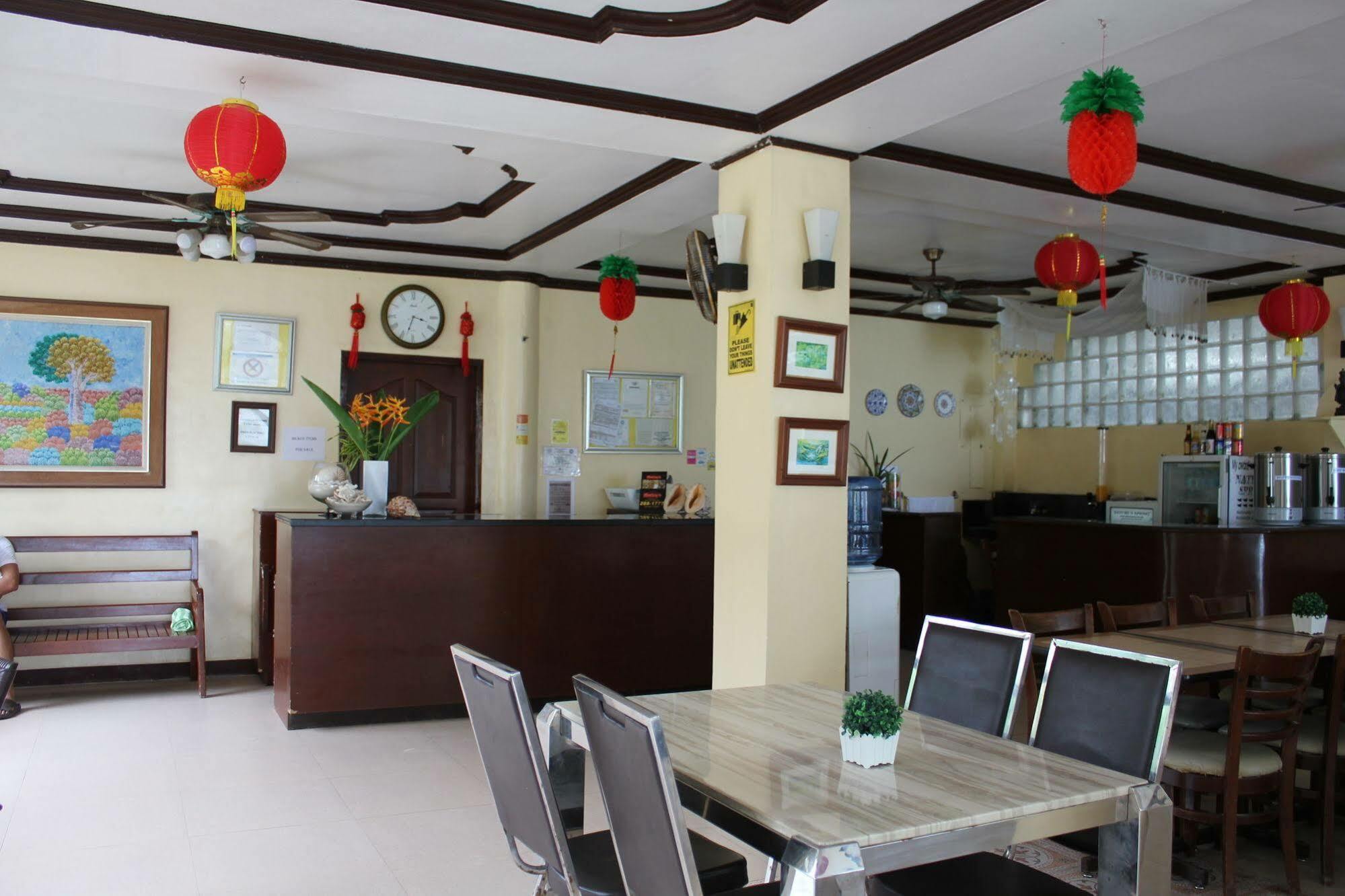 Lukay Las Brisas Balabag  外观 照片